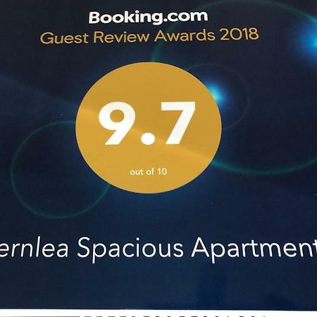 Fernlea Spacious Apartment 阿布罗斯 外观 照片