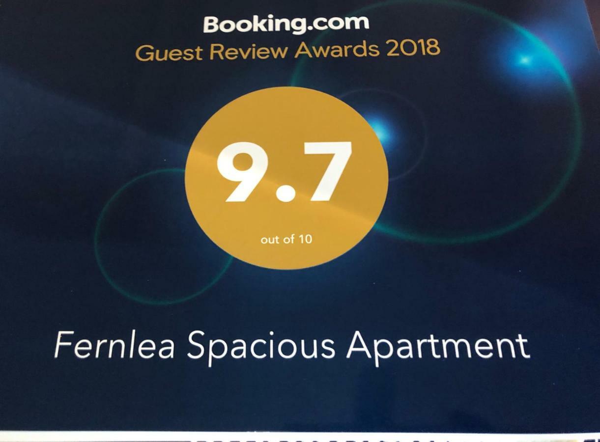 Fernlea Spacious Apartment 阿布罗斯 外观 照片